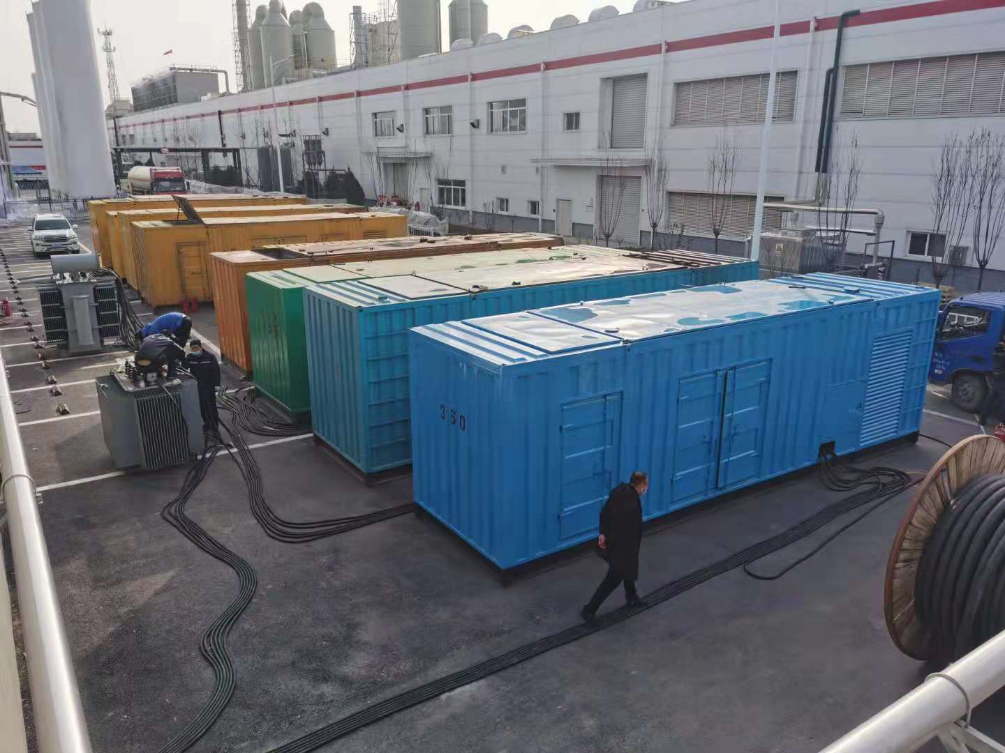 霸州发电机出租-两相发电机与三相发电机有何区别?